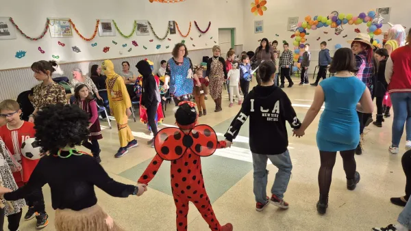 2025.02.21. - ITT A FARSANG, ÁLL A BÁL...