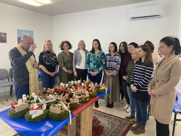 2025.11.25. - ÁDVENTI KOSZORÚ KÉSZíTÉS