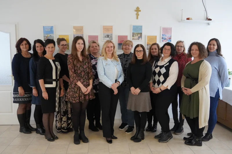 Köszönti Önt Intézményünk